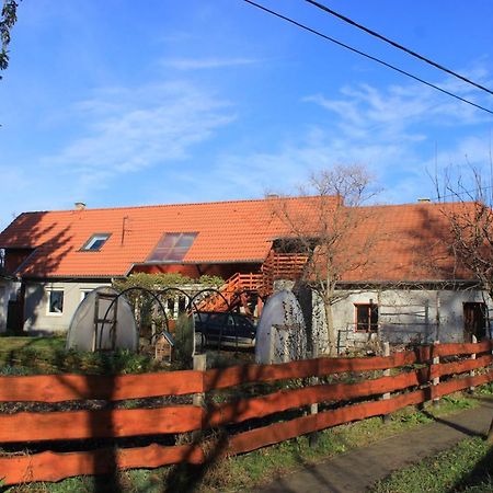 A Kert Apartman Rezi Exterior foto
